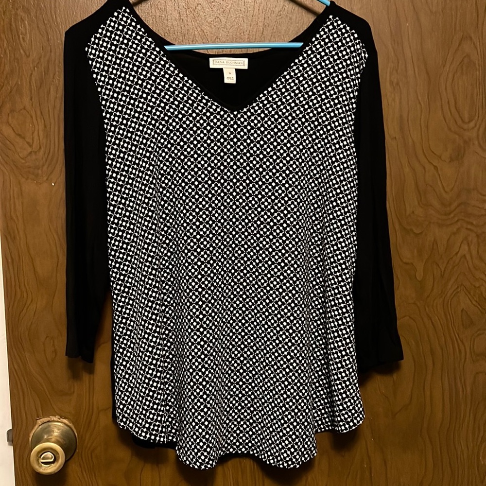 Dana Buchman black and white blouse size S